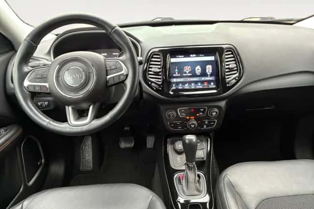 Jeep Compass (2017) thumbnail 21