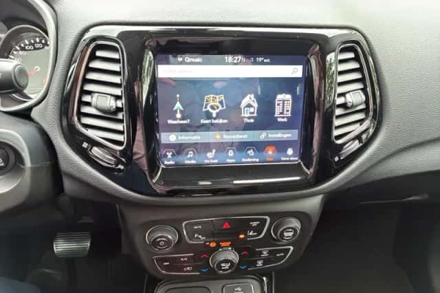 Jeep Compass (2017) thumbnail 22