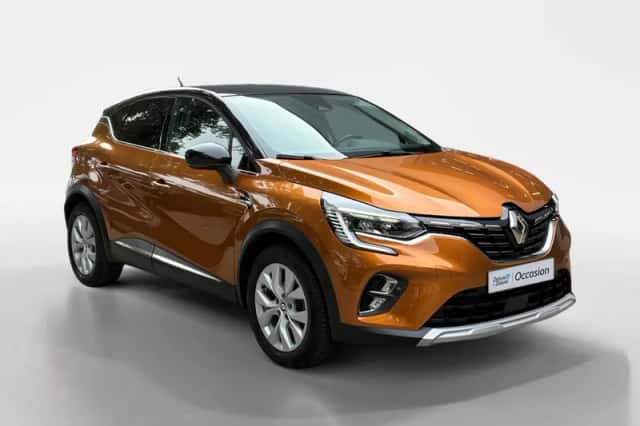 Renault Captur (2022) thumbnail 3