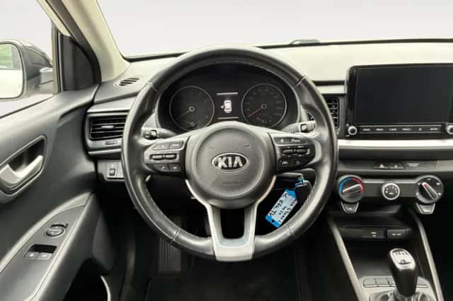 Kia Stonic (2021) thumbnail 17