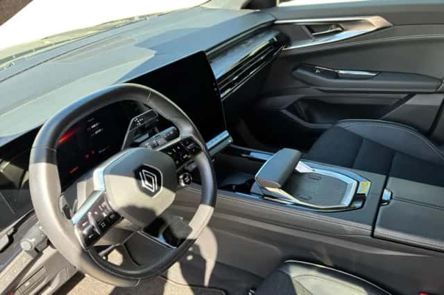 Renault Austral (2023) thumbnail 15