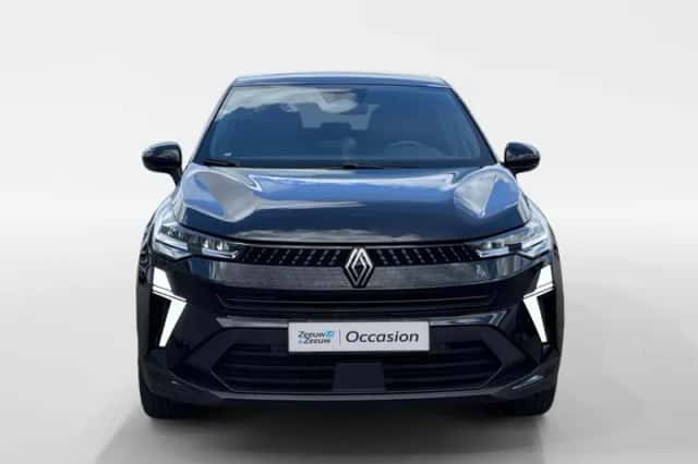 Renault Captur (2024) thumbnail 2
