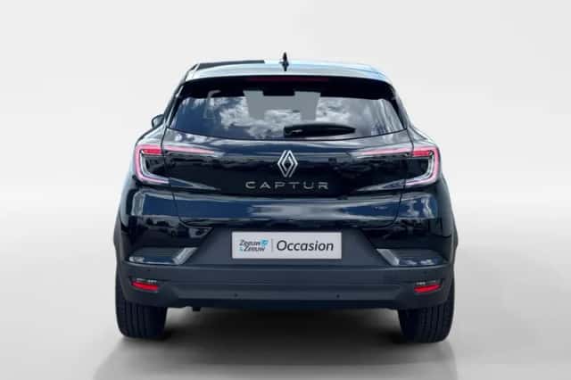 Renault Captur (2024) thumbnail 6