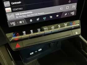 Renault Austral (2024) thumbnail 27