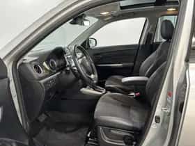 Suzuki Vitara (2024) thumbnail 12
