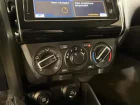 Suzuki Swift (2019) thumbnail 22