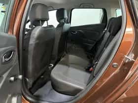 Renault Clio (2014) thumbnail 11