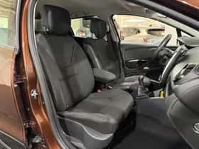 Renault Clio (2014) thumbnail 15