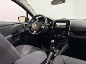 Renault Clio (2014) thumbnail 16