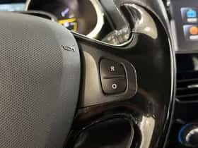 Renault Clio (2014) thumbnail 24