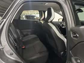Renault Captur (2023) thumbnail 16