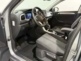 Volkswagen T-Roc (2024) thumbnail 12