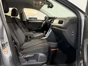 Volkswagen T-Roc (2024) thumbnail 18
