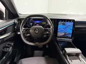 Renault Austral (2024) thumbnail 18