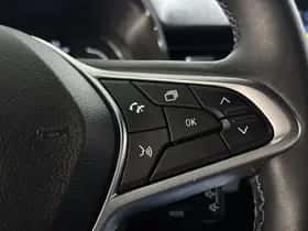 Renault Clio (2022) thumbnail 23