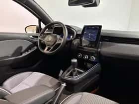 Renault Clio (2024) thumbnail 16
