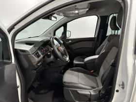 Renault Kangoo (2023) thumbnail 12