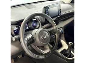 Toyota Yaris (2024) thumbnail 16