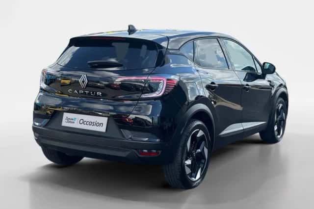 Renault Captur (2024) thumbnail 5