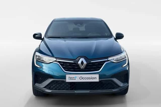 Renault Arkana (2022) thumbnail 2