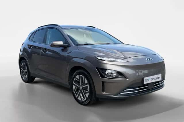 Hyundai Kona (2022) thumbnail 3