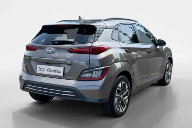 Hyundai Kona (2022) thumbnail 5