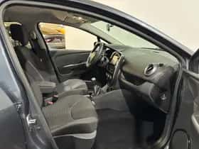 Renault Clio (2017) thumbnail 15