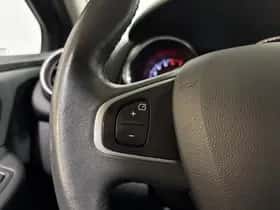 Renault Clio (2017) thumbnail 22