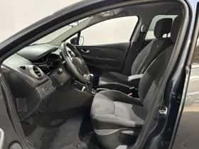 Renault Clio (2017) thumbnail 9
