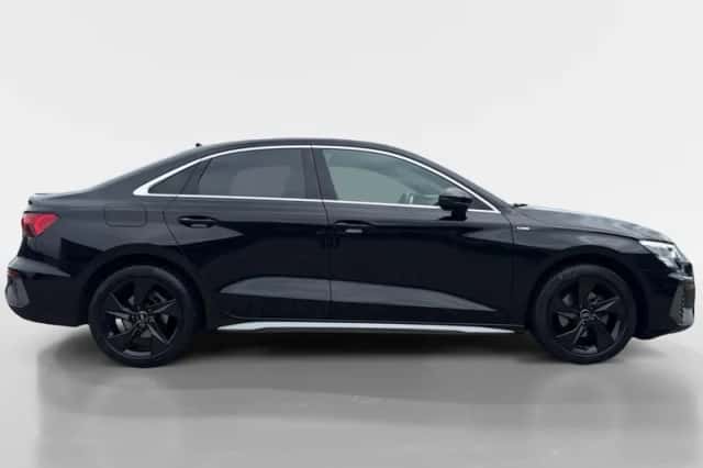 Audi A3 (2023) thumbnail 4