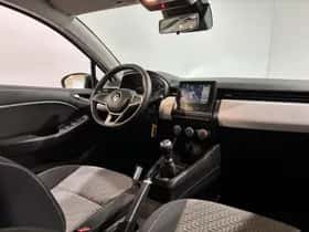 Renault Clio (2023) thumbnail 16