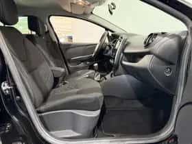 Renault Clio (2019) thumbnail 17