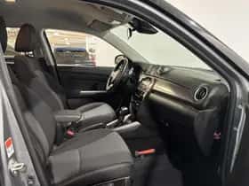 Suzuki Vitara (2022) thumbnail 18