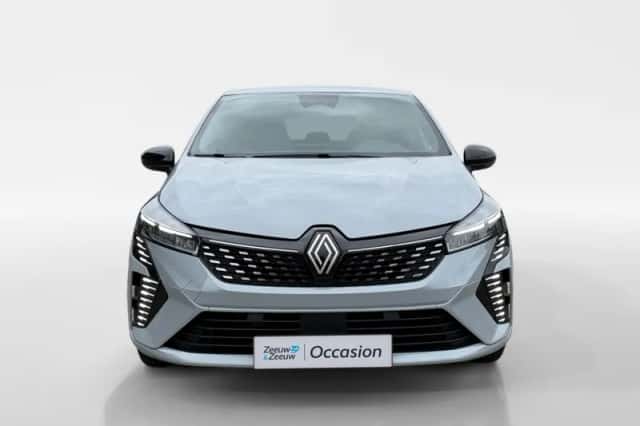 Renault Clio (2025) thumbnail 2