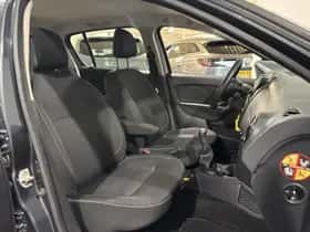 Dacia Sandero (2018) thumbnail 18