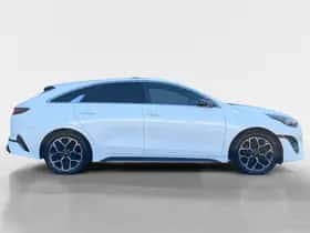 Kia Proceed (2022) thumbnail 3