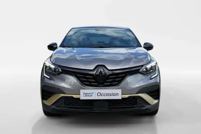 Renault Captur (2023) thumbnail 2
