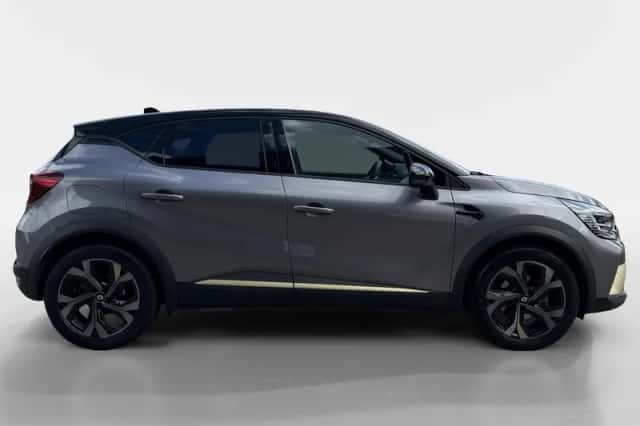 Renault Captur (2023) thumbnail 4