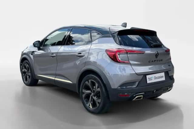 Renault Captur (2023) thumbnail 6