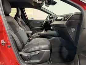 Renault Captur (2023) thumbnail 18