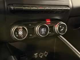 Renault Captur (2023) thumbnail 24