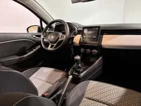 Renault Clio (2023) thumbnail 16