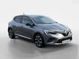 Renault Clio (2023) thumbnail 3