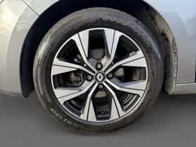 Renault Clio (2023) thumbnail 8
