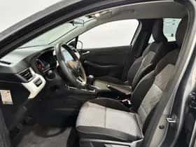 Renault Clio (2023) thumbnail 9
