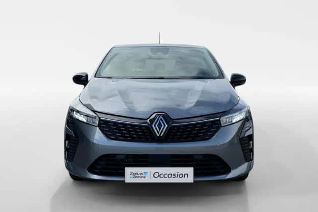 Renault Clio (2024) thumbnail 2