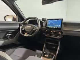 Dacia Duster (2025) thumbnail 10