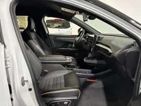 Renault Mégane E-Tech (2023) thumbnail 16