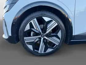 Renault Mégane E-Tech (2023) thumbnail 8