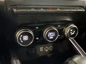 Renault Clio (2022) thumbnail 28